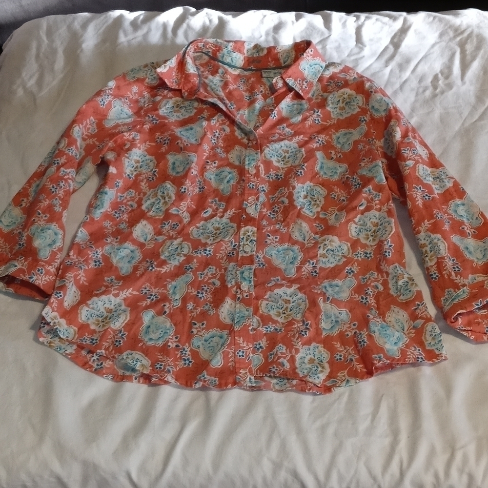 Izod womens button down blouse